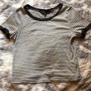 Cute Pin striped cropped top